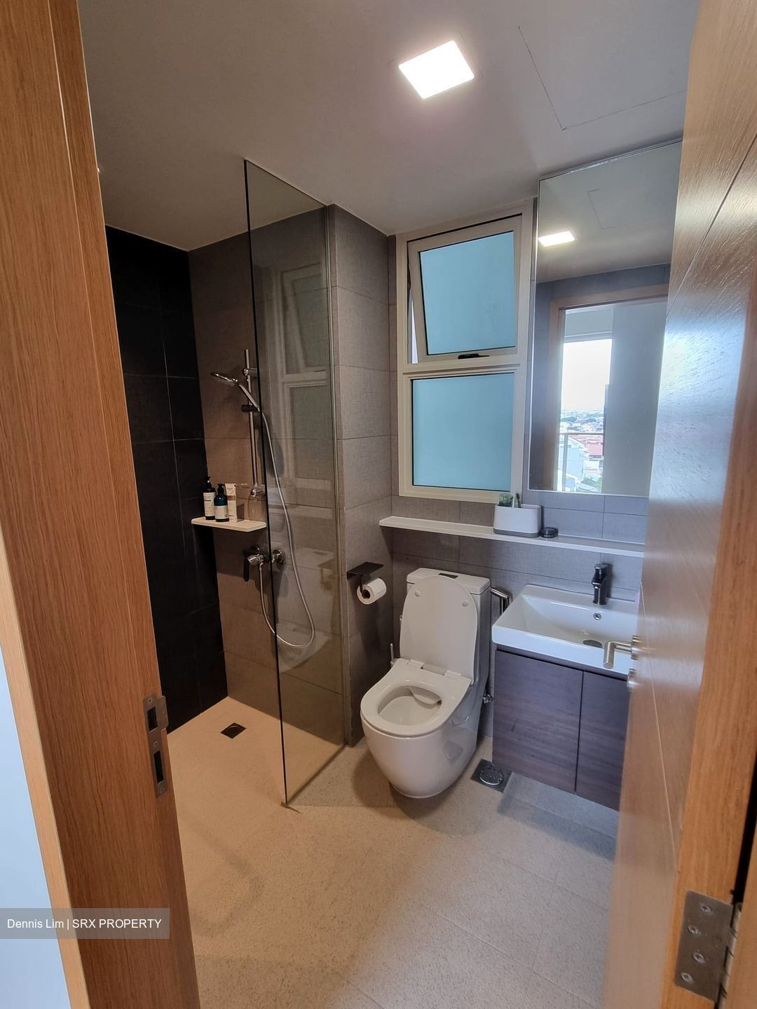 Vacanza @ East (D14), Condominium #500121191